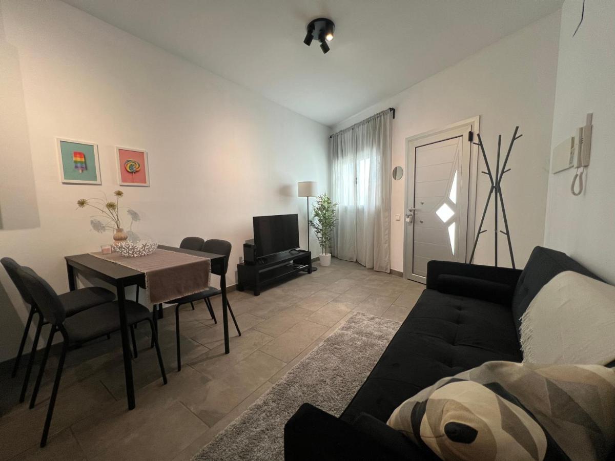 Cozy Apartment Well-Located In Terrassa, Barcelona Extérieur photo